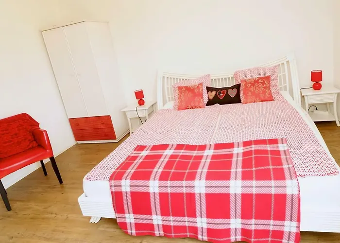 Cave Du Treyblanc לינה וארוחת בוקר